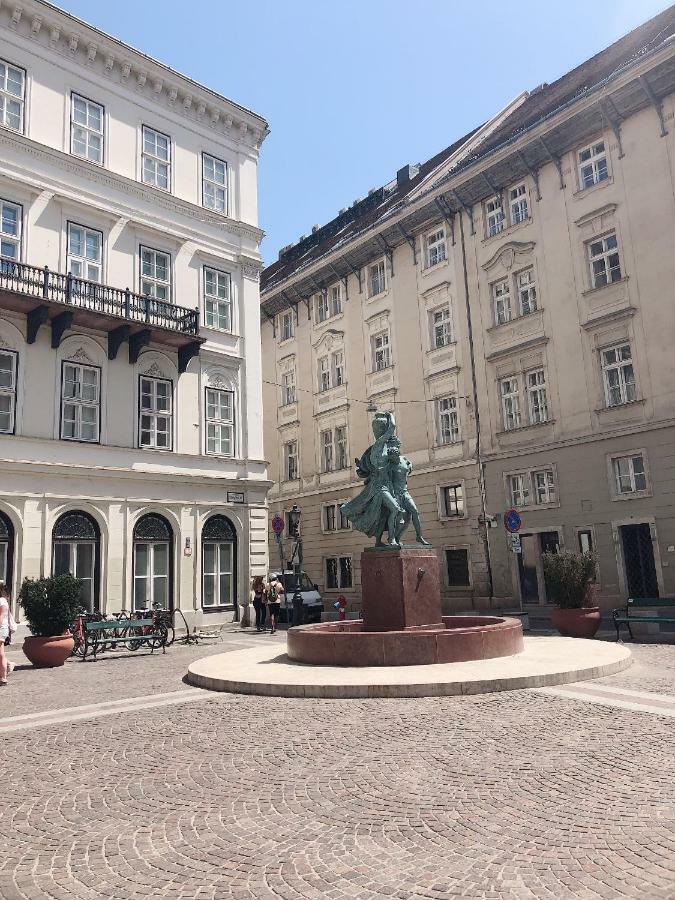 Feherhajo 12-14 Budapešť Exteriér fotografie